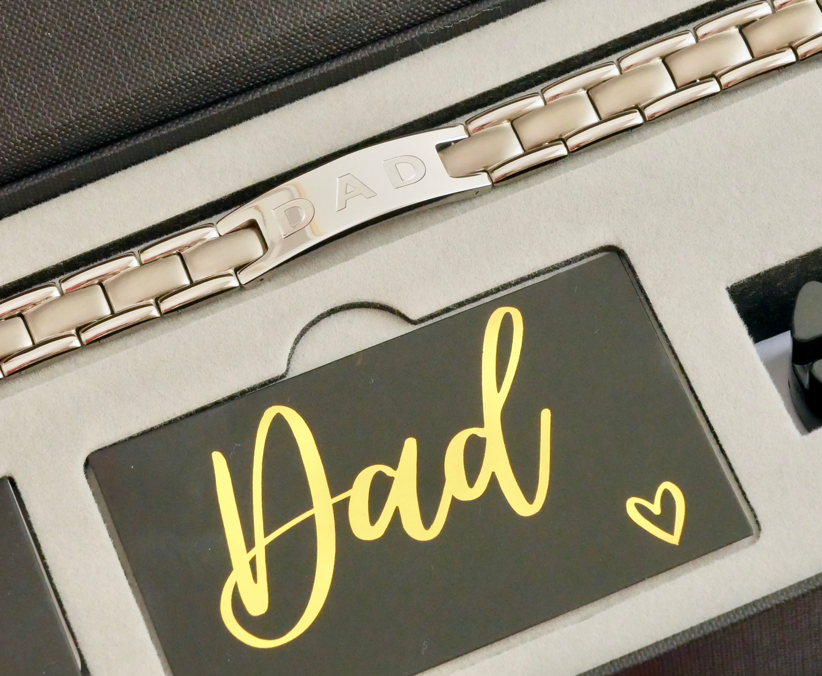 Men's Dad Etched Bracelet - Love You Dad